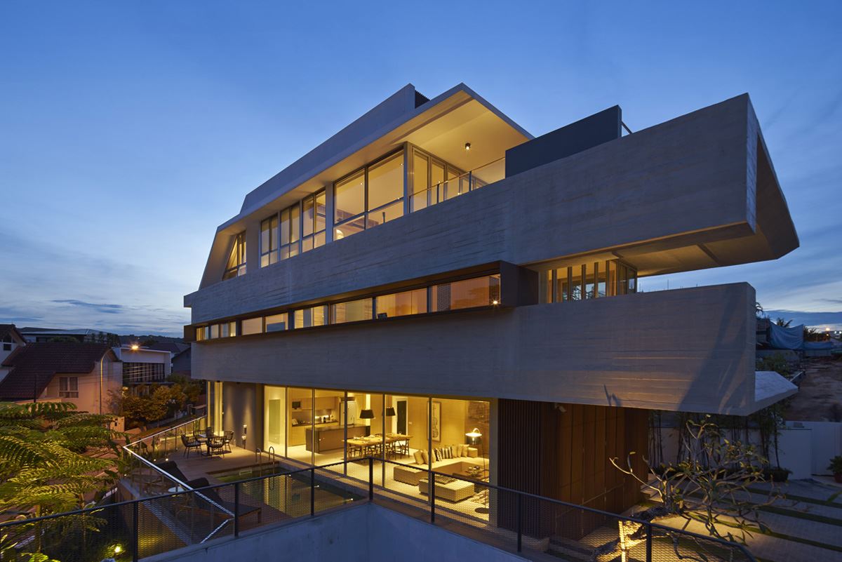 MICHAELS' RESIDENCES